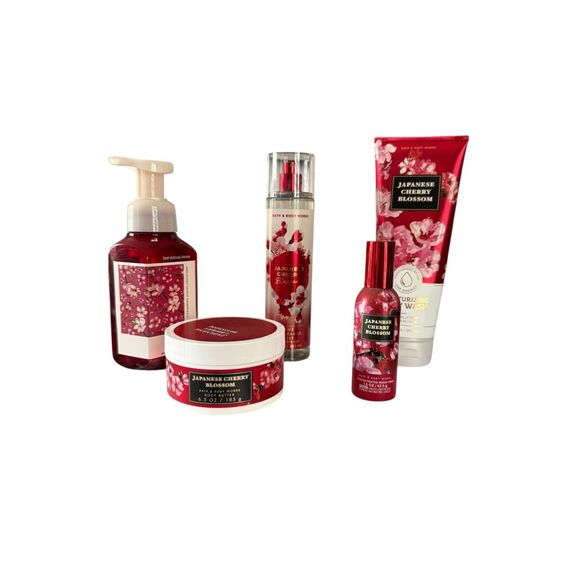 Bath and Body Works Japanese Cherry Blossom Set + Free Deodorant